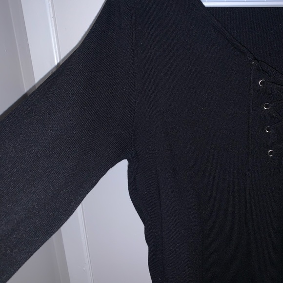 [L]👚F21 lace up sweater - Picture 5 of 7